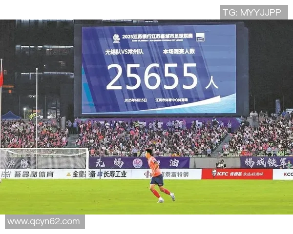 成都足球队实力之争引发热议球迷观点各异谁能说服谁 成都足球队实力之争引发热议球迷观点各异谁能说服谁